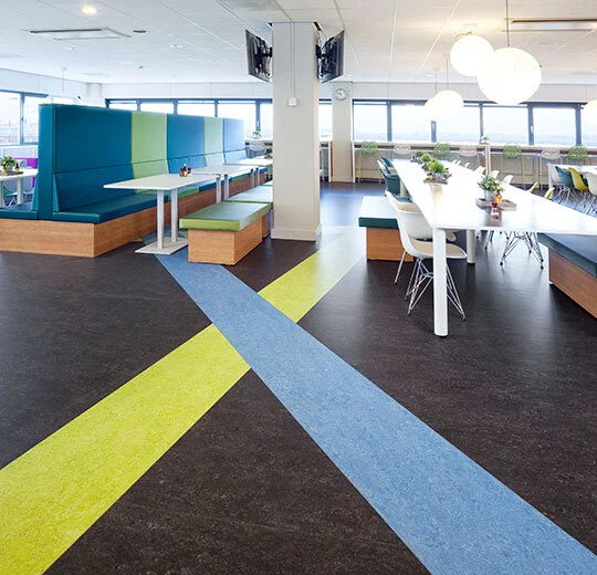 Flooring Store in Kitchener Waterloo Region | Petun Flooring | Forbo Cinch Loc Seal – 333236-933236 Dark BistreWe supply your flooring needs and install them for youForbo Cinch Loc Seal - 333236-933236 Dark BistreForbo Cinch Loc Seal – 333236-933236 Dark Bistre Forbo Cinch Loc Seal - 333236-933236 Dark Bistre