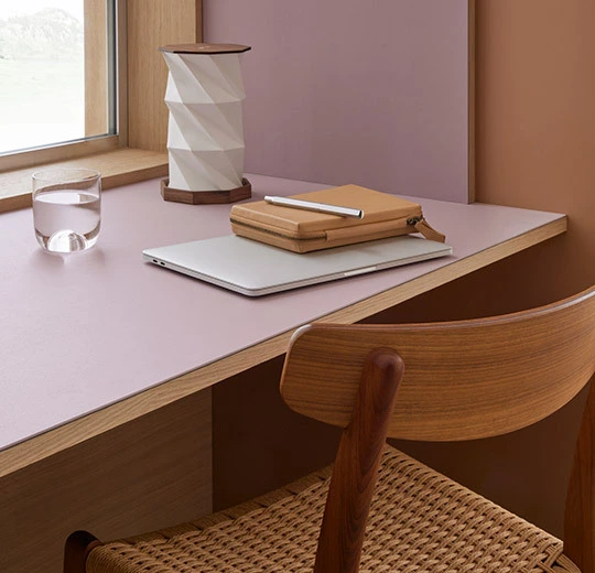 Forbo Furniture Linoleum - 4003 Walnut