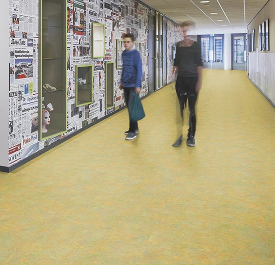 All our linoleum floor coverings can be ordered in a 3,5 mm Marmoleum Decibel construction that offers 18dB sound reduction, subject to a minimum order quantity and lead time. You can find the complete color overview on this page. There are 27 colors available from stock, these items are marked with *, or find the complete overview on Marmoleum Decibel on stock. Marmoleum Decibel consists of 2.5 mm Marmoleum laminated onto a 1 mm layer of polyolefin foam. For more information about order quantities and lead time, please contact your local sales organization. 341335 green melody Thickness 0.12 in Length x Width ≤ 108 ft x 77 in NCS S 3030-G60Y LRV 34%